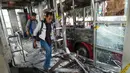 Kondisi halte bus Transjakarta Masjid Agung Al-Azhar usai terbakar, Jakarta, (28/8/14). (Liputan6.com/Faizal Fanani) 