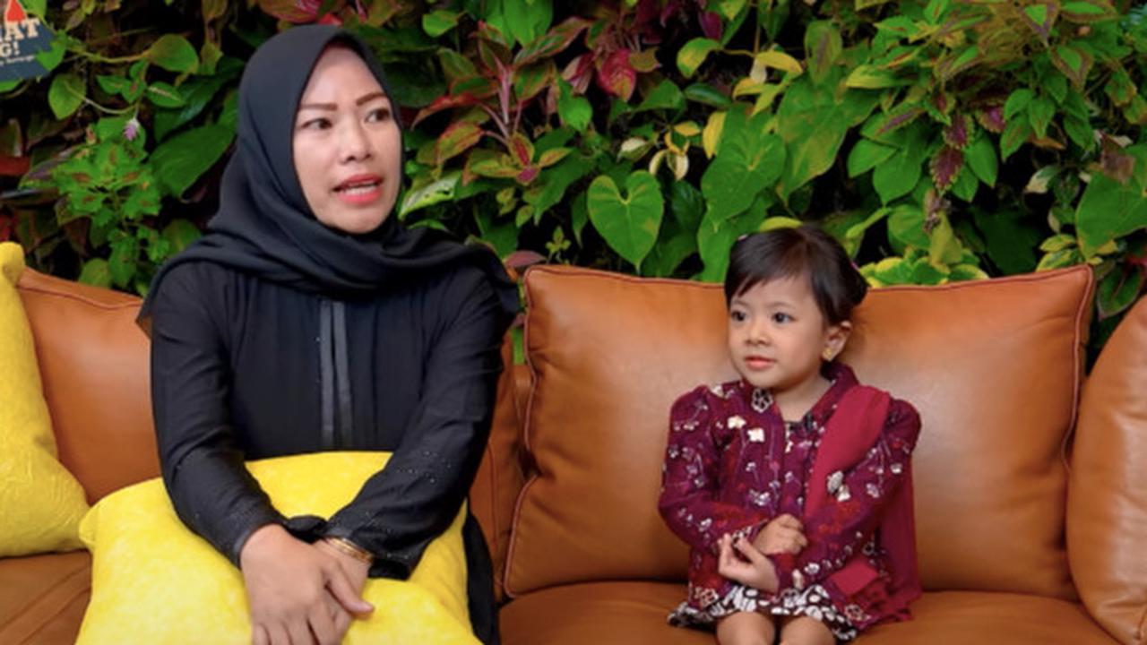 Sambil Meneteskan Air Mata, Cerita Mamah Zehan Sang Anak Sering Dihujat Memilih Cari Kontrakan yang Sepi Jauh Kemana-mana