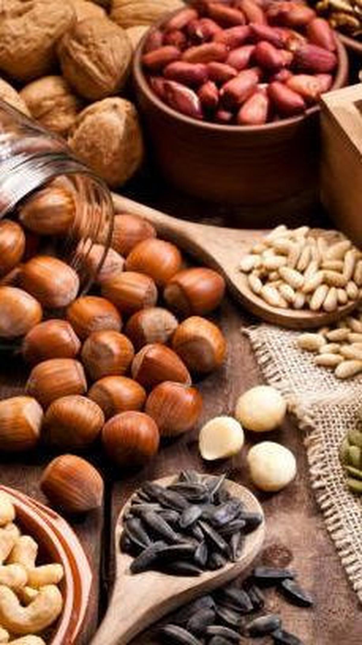<b>8. Kacang-kacangan</b>