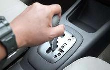 Bagaimana Memanaskan Mobil Matic dengan Tepat dan Aman?