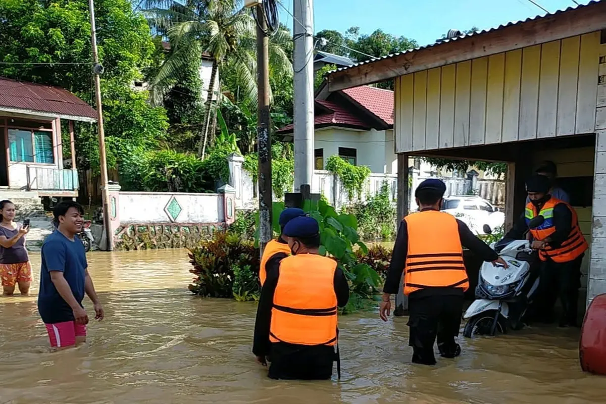Aparat fokus dalam evakuasi korban banjir di Malinau Kaltara