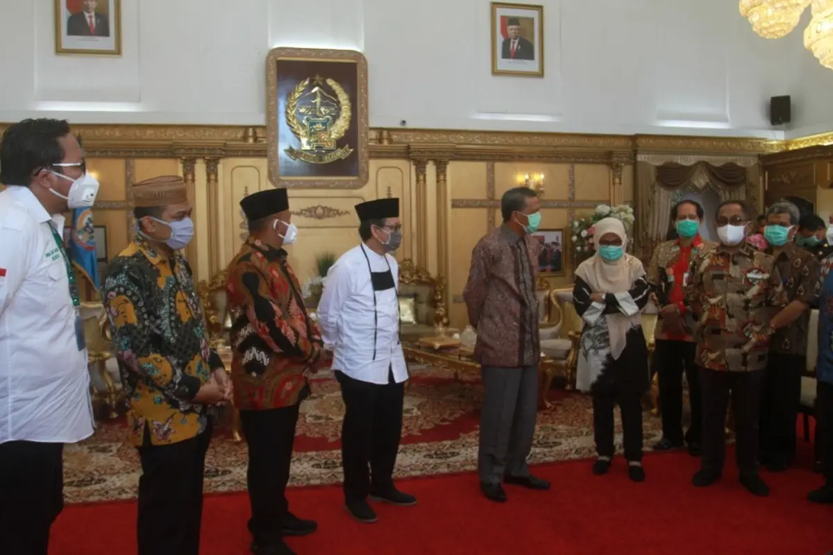 Bantu Tangani Covid-19, BPKH Sumbang Alat Kesehatan dan APD