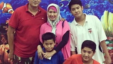 Dua Kali Diselingkuhi Mantan Istri Donny Kesuma Berusaha Ikhlas News Entertainment Fimela Com