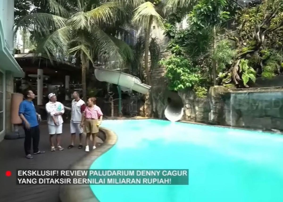 8 Potret Paludarium Raksasa di Rumah Denny Cagur yang Megah, Pemandangan Indah - Ditaksir Berharga Fantastis