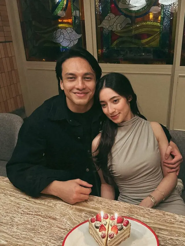 Jefri Nichol dan Ameera Khan pamer momen ulang tahun. (credit: instagram.com/littlemisskhan)