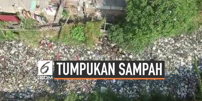 VIDEO: Sampah di Kali Bahagia Bekasi Ganggu Sawah Petani