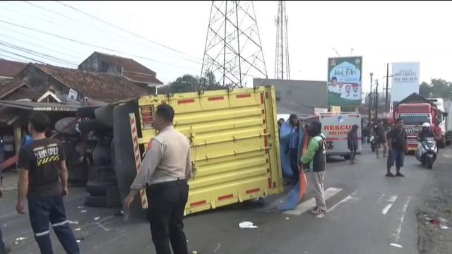 Kronologi Truk Ugal-ugalan di Jalur Mudik Sumedang, Tabrak Dua Pemotor Hingga Tewas
