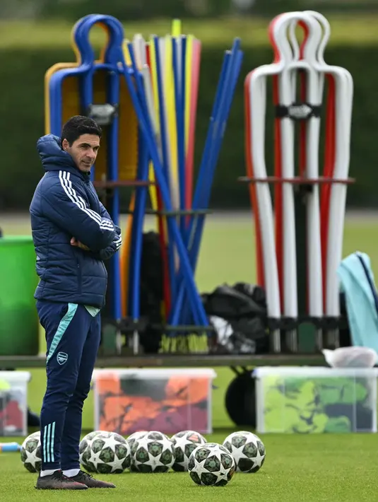 Bertandang ke markas PSG, tim racikan pelatih Mikel Arteta diprediksi bakal tampil maksimal untuk memperjuangkan peluang terakhir mereka meraih trofi pada musim ini. (Glyn KIRK/AFP)