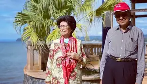 Mengenang Siti Hasmah, Istri Mahathir Mohamad dan Salah Satu Dokter Perempuan Melayu Pertama Malaysia