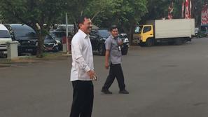 Dokter Terawan mendatangi Istana bertemu Jokowi.