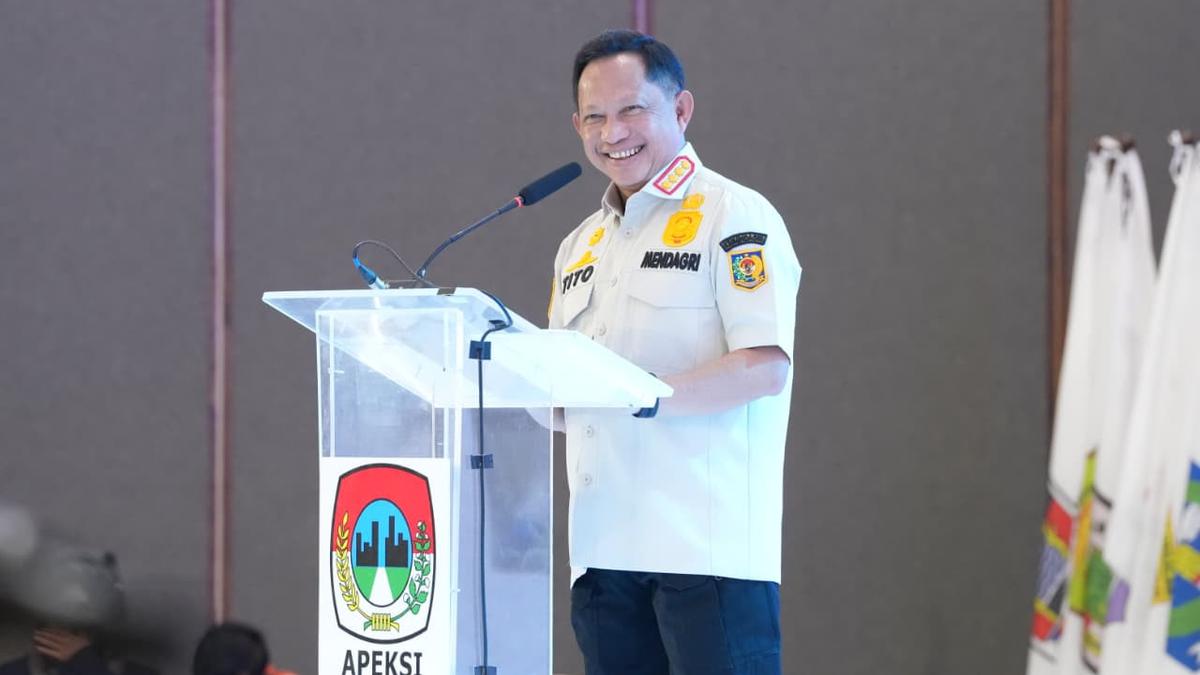 Mendagri Instruksikan Kepala Daerah Perkuat Strategi Pengendalian Inflasi di Tengah Krisis Global