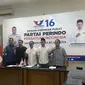 Partai Perindo menyatakan akan mendaftarkan permohonan Perselisihan Hasil Pemilihan Umum (PHPU) ke Mahkamah Konstitusi (MK) setelah dinyatakan tidak lolos parlemen pada Pemilu 2024. (Liputan6.com/Muhammad Radityo Priyasmoro)