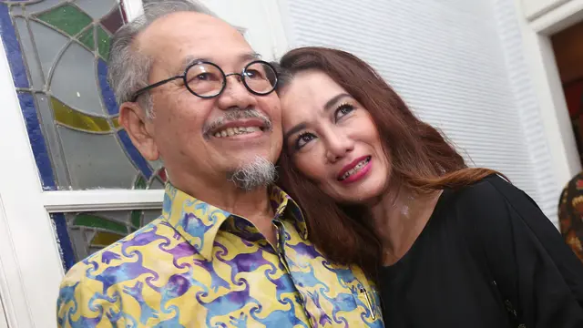 Reza Artamevia dan ayahanda