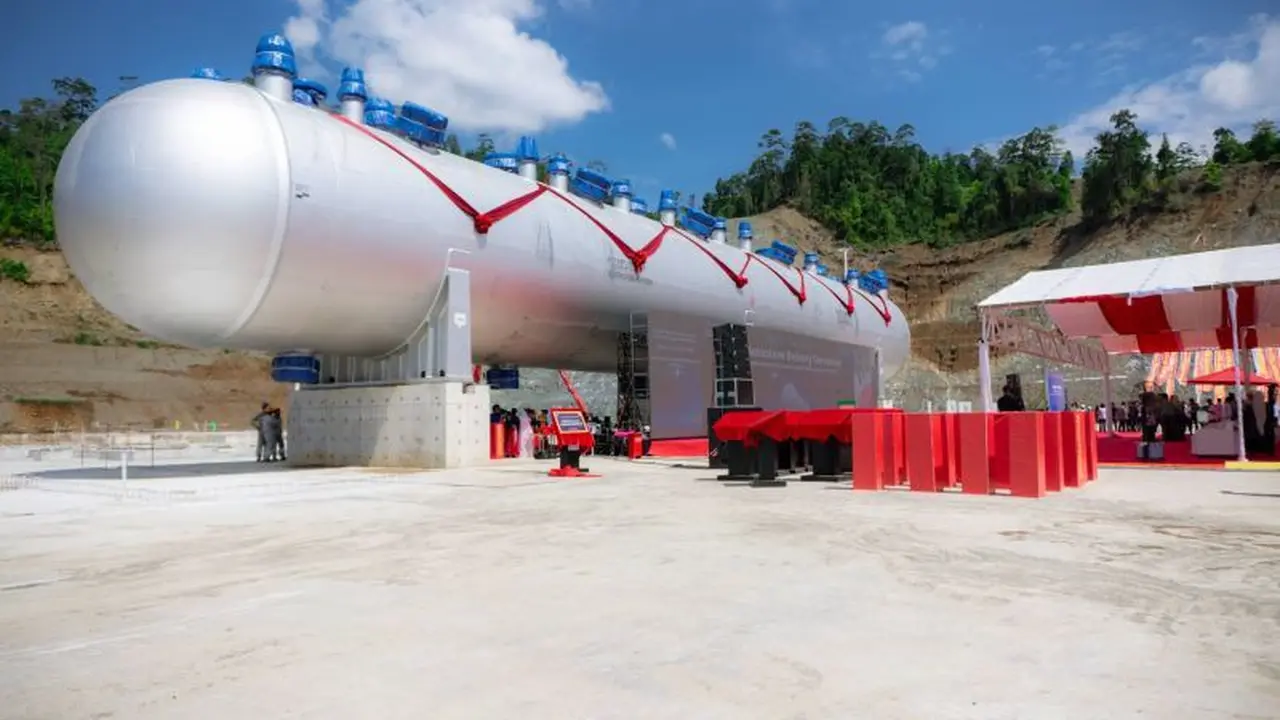 PT Vale Indonesia mendatangkan autoclave yakni peralatan pengolahan nikel berkarbon rendah.