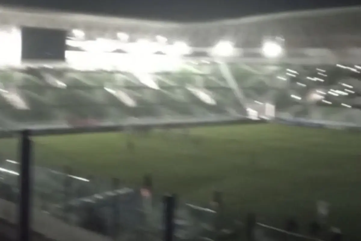 Suasana stadion Sumut saat listrik padam