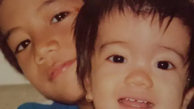 6 Potret Masa Kecil Sheila Marcia, Bikin Gemas