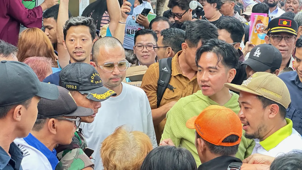Wakil presiden terpilih Gibran Rakabuming Raka blusukan di DKI Jakarta.