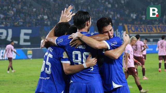 Foto: Andrew Jung Borong 2 Gol ke Gawang Persik, Persib Kukuh di Pucuk Klasemen BRI Super League.