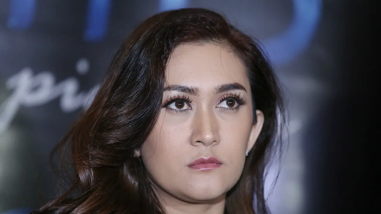 [Bintang] Nafa Urbach