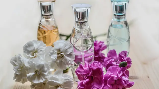 Ilustrasi Parfum. (Monika/Pixabay)