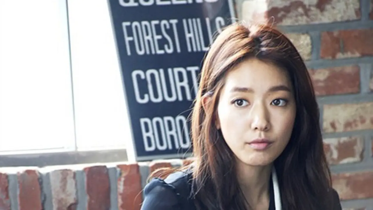 Park Shin Hye Memesona Dilirik Jadi Bintang Produk Internasional
