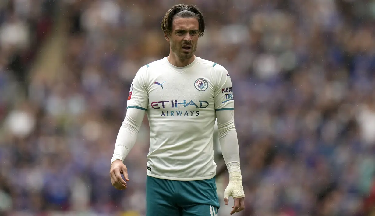 Debut Jack Grealish menjadi kurang beruntung akibat pertandingan ini. Pemain yang memiliki kemampuan memberikan assist dengan pergerakan cepat, belum mampu bawa Manchester City menang. (Foto: AP/Alastair Grant)