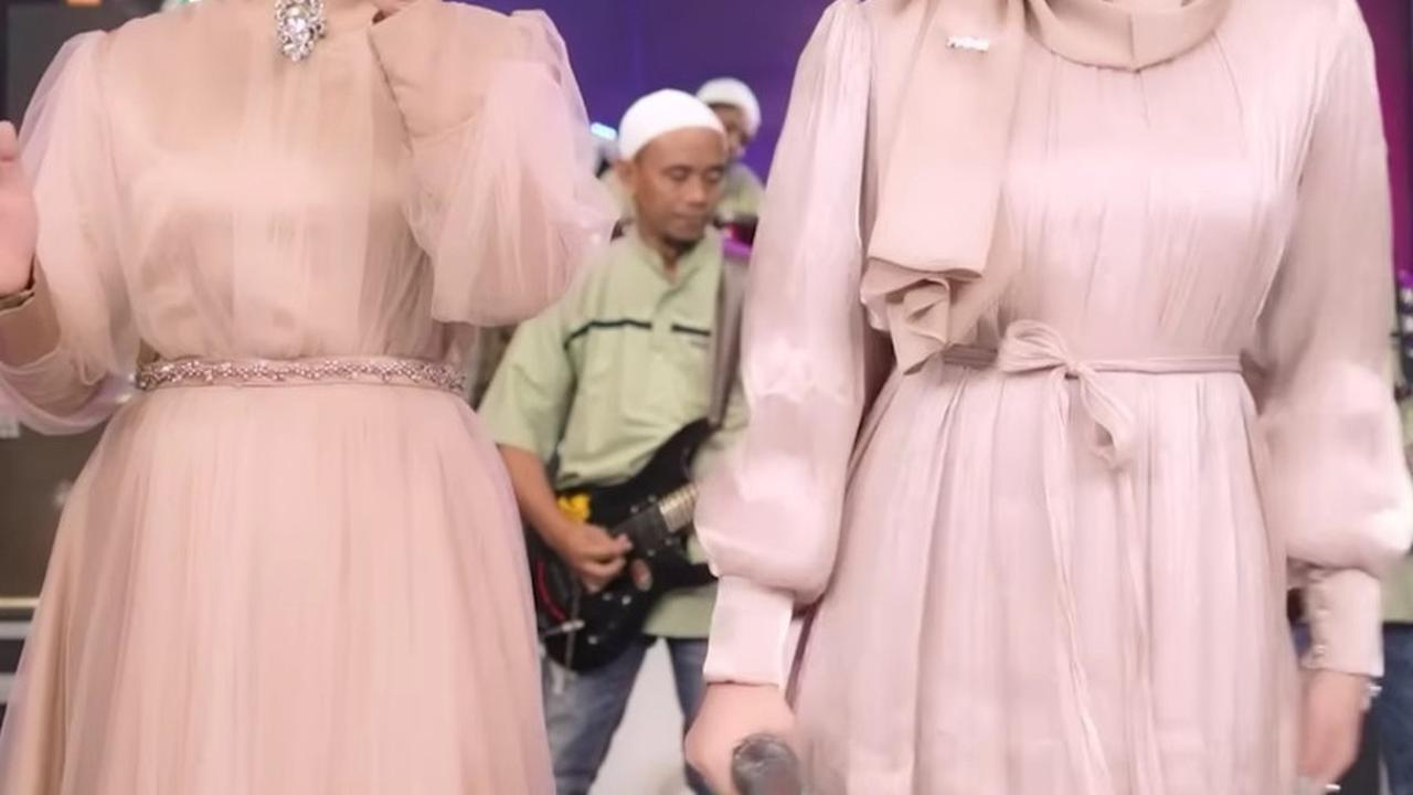 Kompak Memakai Gamis&nbsp;