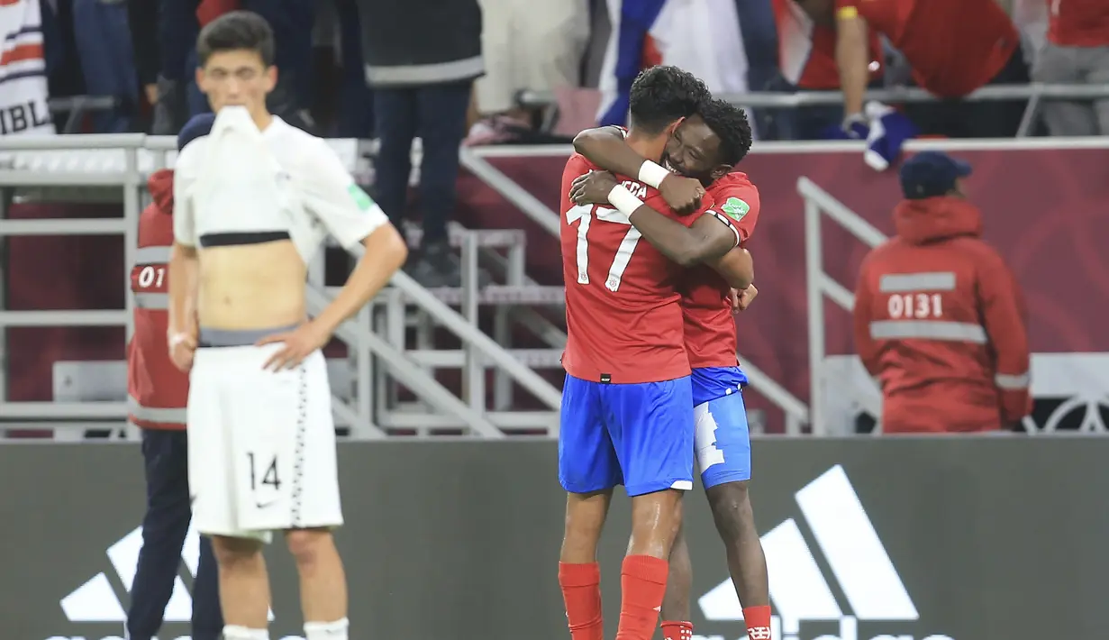Hingga laga usai skor 1-0 untuk kemenangan Kosta Rika tetap bertahan. (AP/Hussein Sayed)