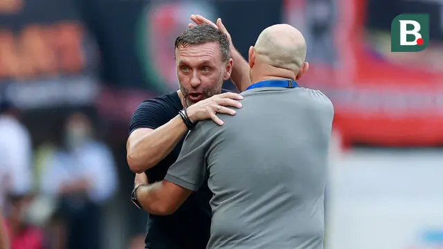 Foto: Aji Kusuma dan Abdulla Yusuf Helal Cetak Brace, Persija Terkam PSM untuk Rebut Puncak Klasemen BRI Liga 1