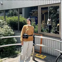 Ayudia Chaerani dikenal dengan outfitnya yang begitu sederhana namun tetap bergaya. [Foto: Instagram/ Ayudia Chaerani]