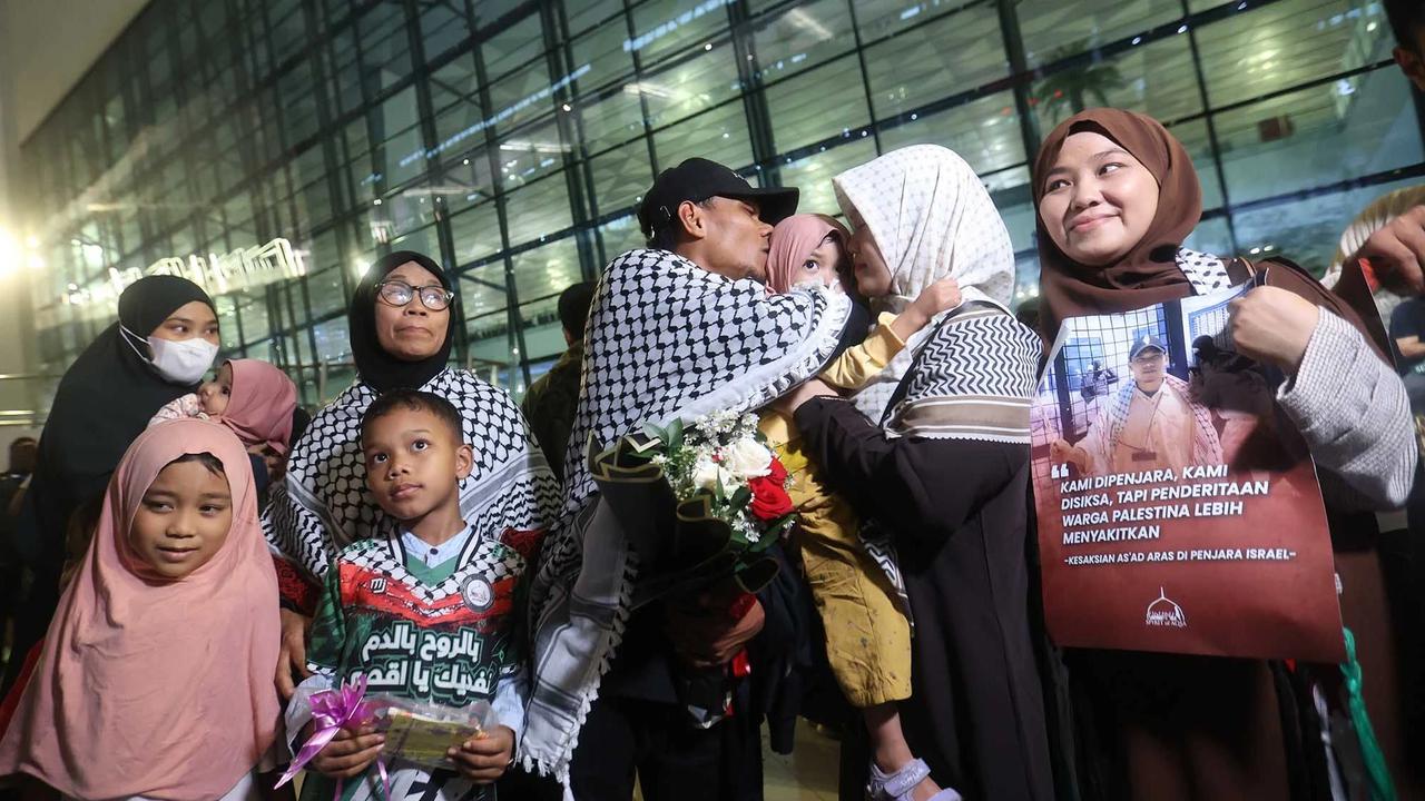 FOTO: Sembilan WNI Global Sumud Flotilla Kembali ke Tanah Air