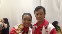  Zhang Yuening (kanan) puas dengan penampilan Juwita Niza di SEA Games 2017. (Bola.com/Benediktus Gerendo Pradigdo)