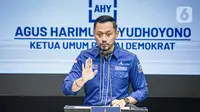 Ketua Umum Partai Demokrat Agus Harimurti Yudhoyono (AHY) saat konferensi pers terkait KLB Partai Demokrat di DPP Pusat Partai Demokrat, Jakarta, Jumat (5/3/2021). AHY menyebut acara yang diklaim sebagai KLB Demokrat di Deliserdang ilegal. (Liputan6.com/Faizal Fanani)