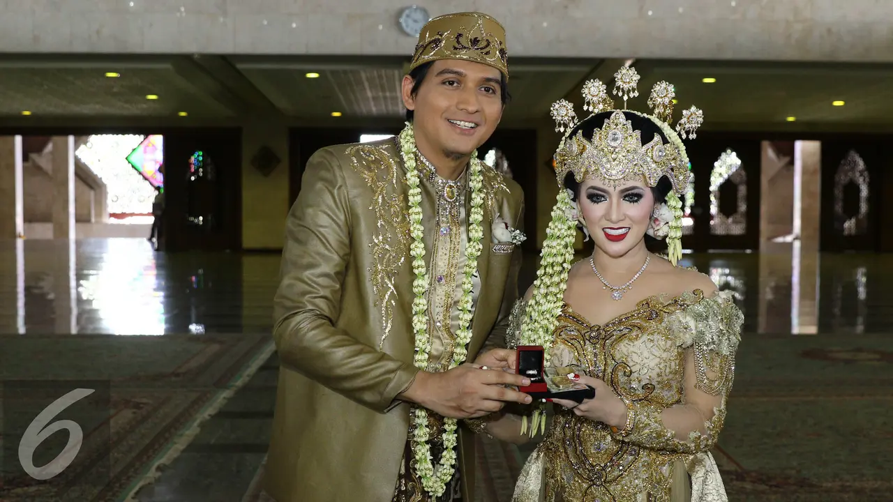 Lucky Hakim dan Tiara Dewi