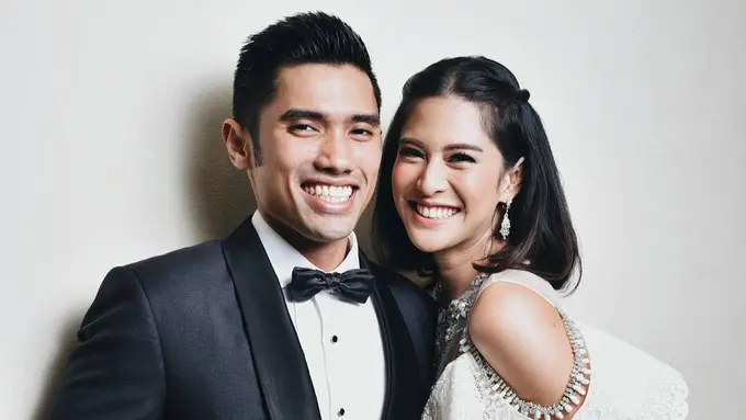 [Bintang] Dating Outfit Lebih Seru dengan Inspirasi Gaya Dian Sastrowardoyo dan Maulana Indraguna Sutowo