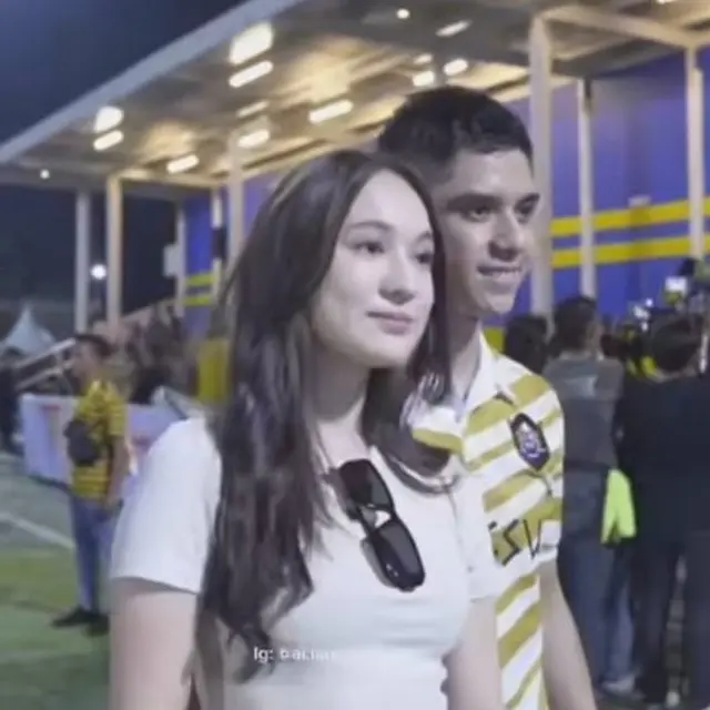 [Fimela] Al Ghazali dan Laura Moane