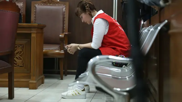 [Bintang] Roro Fitria