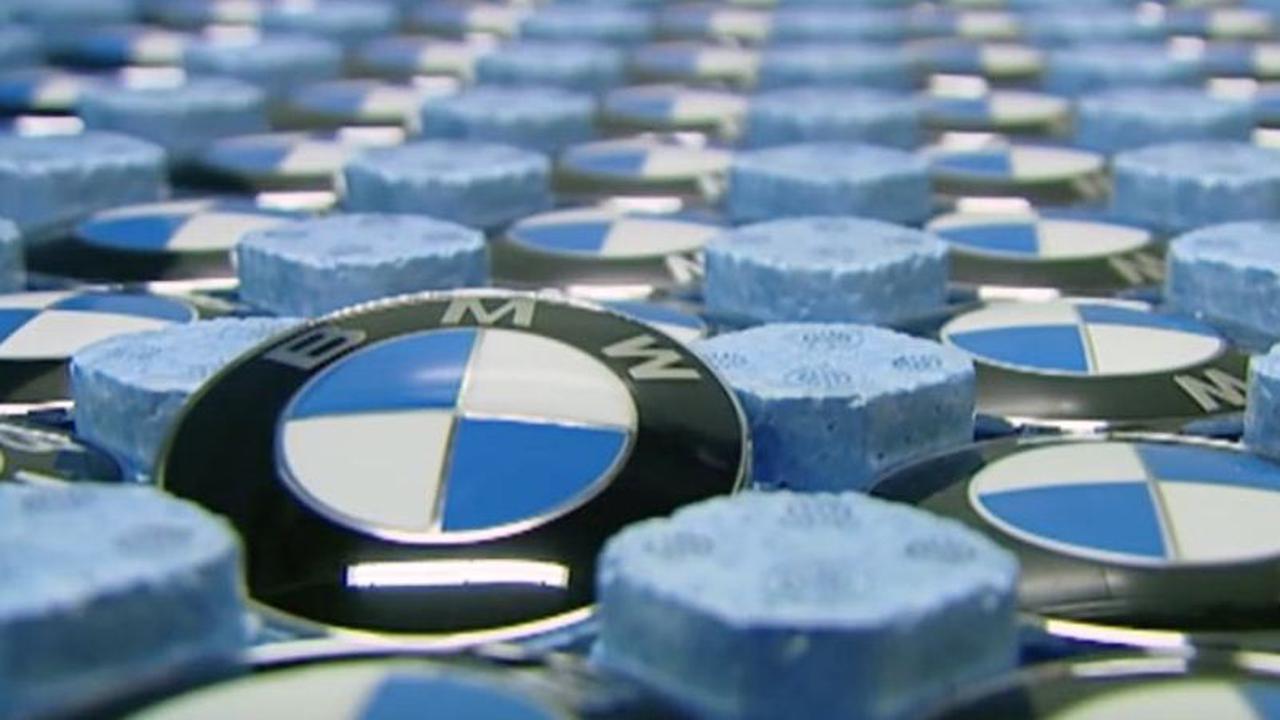 Logo BMW dan Sejarah Kontroversial di Baliknya