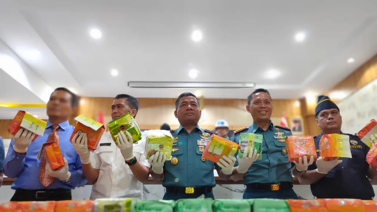 Dua Pengedar Narkoba Bawa 79 Kg Sabu Lewati Perairan Sumsel