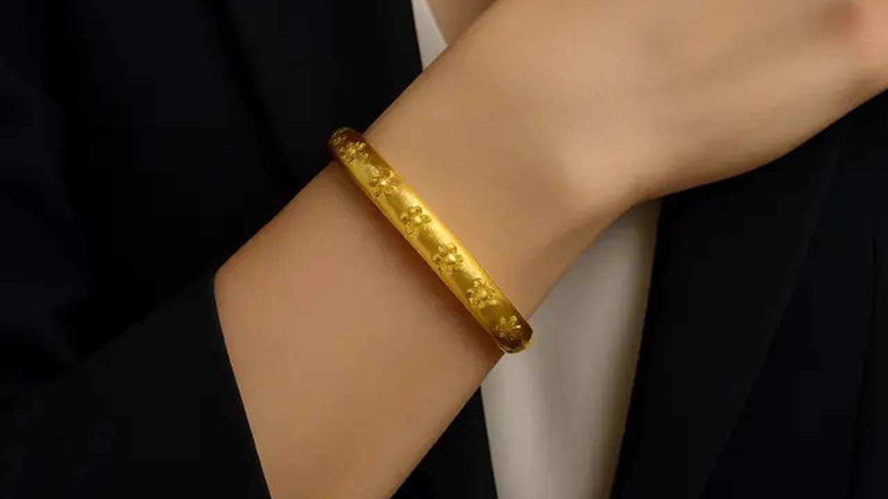 7 Model Gelang Bangle yang Bagus Emas 24 Karat 5 Gram, Simple tapi Mewah