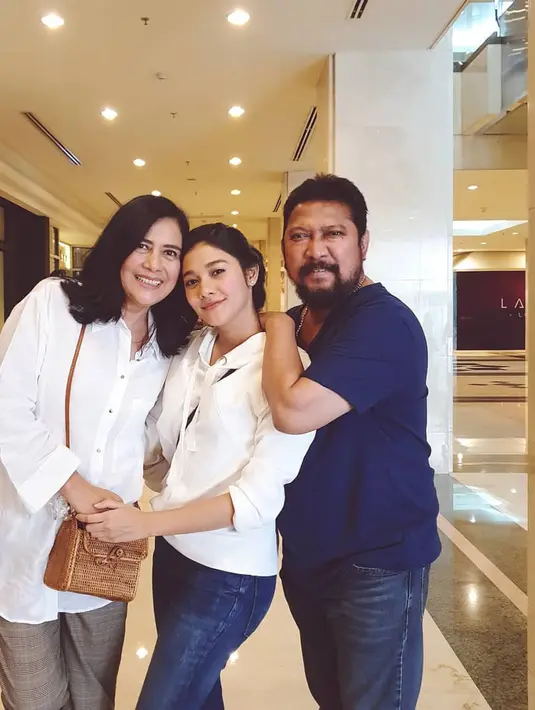 Naysilla Mirdad (Instagram/naymirdad)