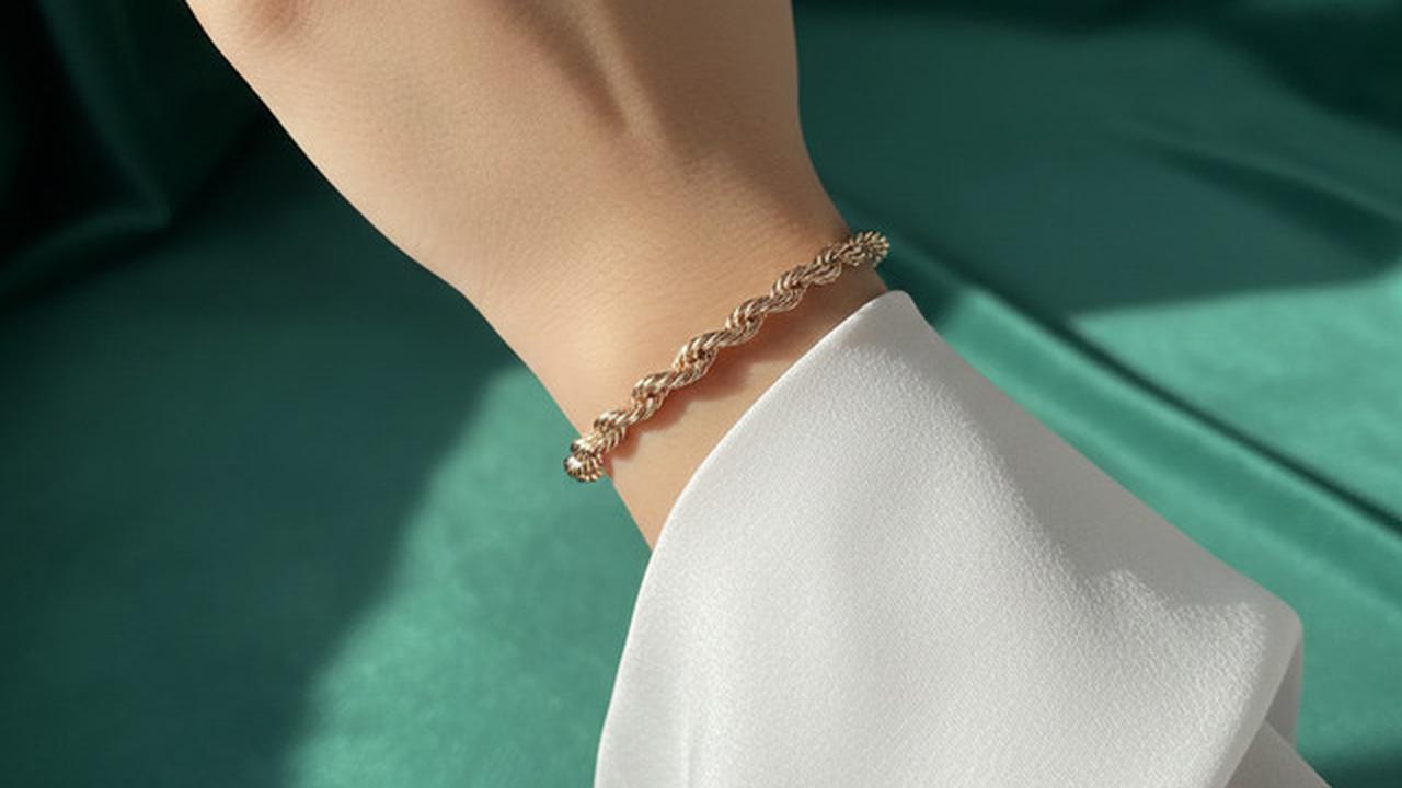 7 Model Gelang Emas Rantai Elegan Untuk Hari Raya, Tampil Memukau