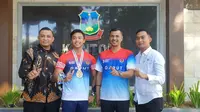 Rama Teguh Adi Pratama, 22 tahun, pamuda asal Garut, Jawa Barat, siap mengharumkan nama Indonesia di kancah kejuaraan balap sepeda dunia ‘Enduro World Series 2022’ September mendatang. (Liputan6.com/Jayadi Supriadin)