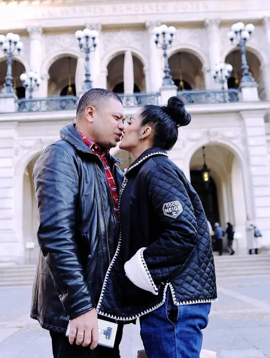 (Instagram/krisdayantilemos)