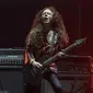 Marty Friedman tampil memukau di hari pertama Hammersonic Festival 2024 di Pantai Carnaval Ancol, Jakarta, Sabtu (4/5). (Liputan6.com/Herman Zakaria)