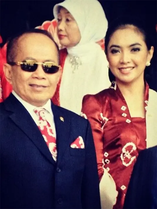 "Namanya Pak Syarief. Ia pengusaha, umurnya 47 tahun. Meski sudah tua, tapi dia berjiwa muda,"jelas Ita, seperti ditirukan Ingrid kepada Bintang.com, Kamis (21/4/2016). (dok. Pribadi/ Bintang.com)