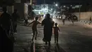 Tentara iIsrael mengatakan pihaknya mengoordinasikan jalan aman bagi orang-orang yang ingin melarikan diri dari pertempuran, di Jenin, Tepi Barat, Senin, 3 Juli 2023. (AP Photo/Majdi Mohammed)