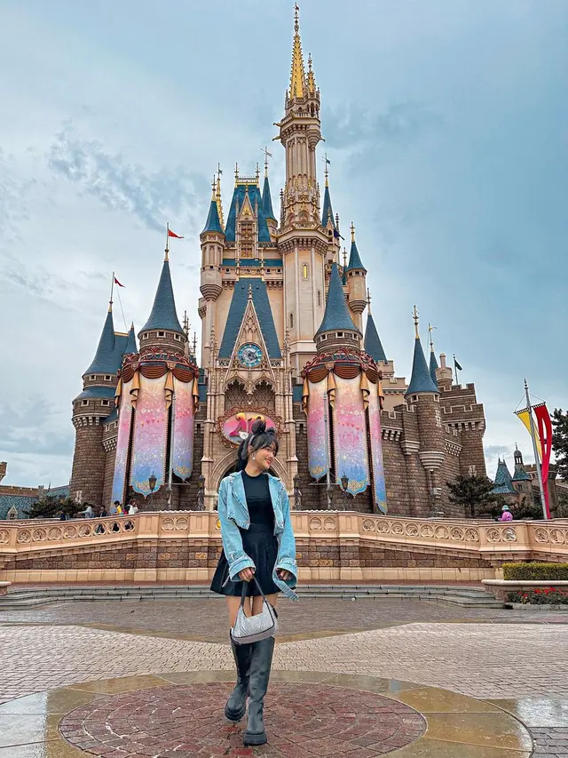 Fuji Liburan ke Jepang (Foto: instagram fuji_an)