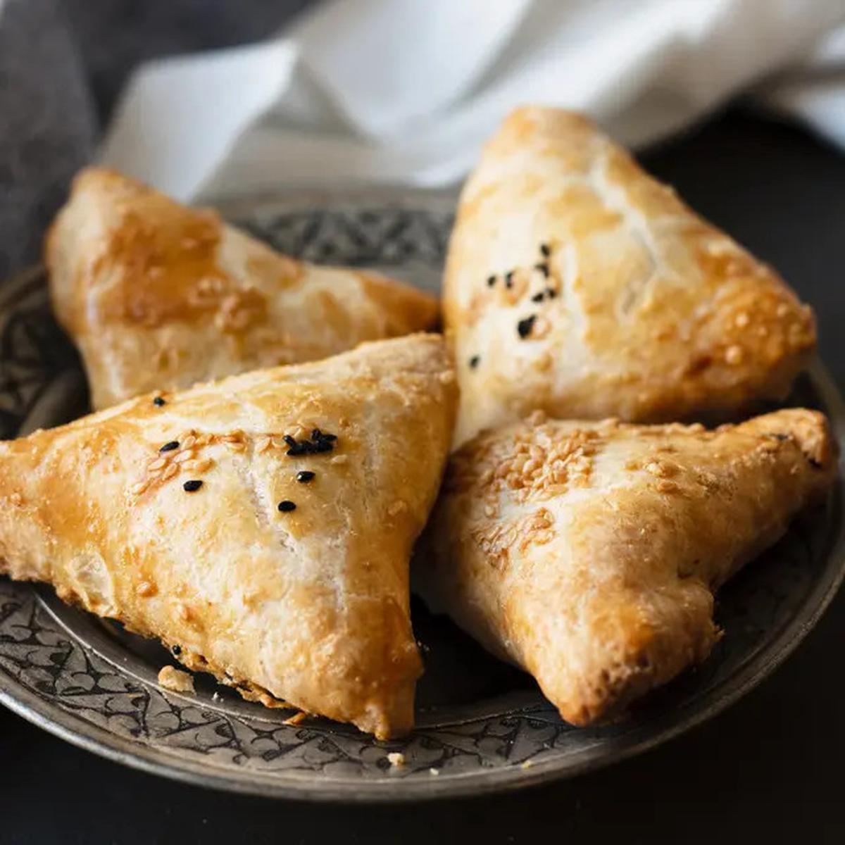 Resep Takjil Simpel yang Bisa Dibuat di Rumah dengan Mudah dan Cepat, Ada Es Doger sampai Pastel Goreng Praktis