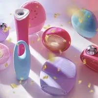 FOREO merayakan 10 tahun inovasi perawatan kulit.